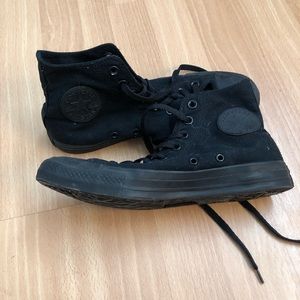 Black converse
